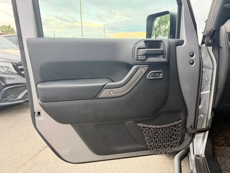 Used 2017 Jeep Wrangler Unlimited Sport w/ Quick Order Package 24S AWD/4WD image 10