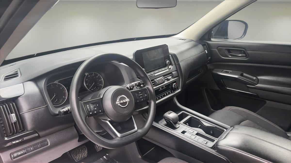 Used 2023 Nissan Pathfinder S w/ Cargo Package FWD image 13