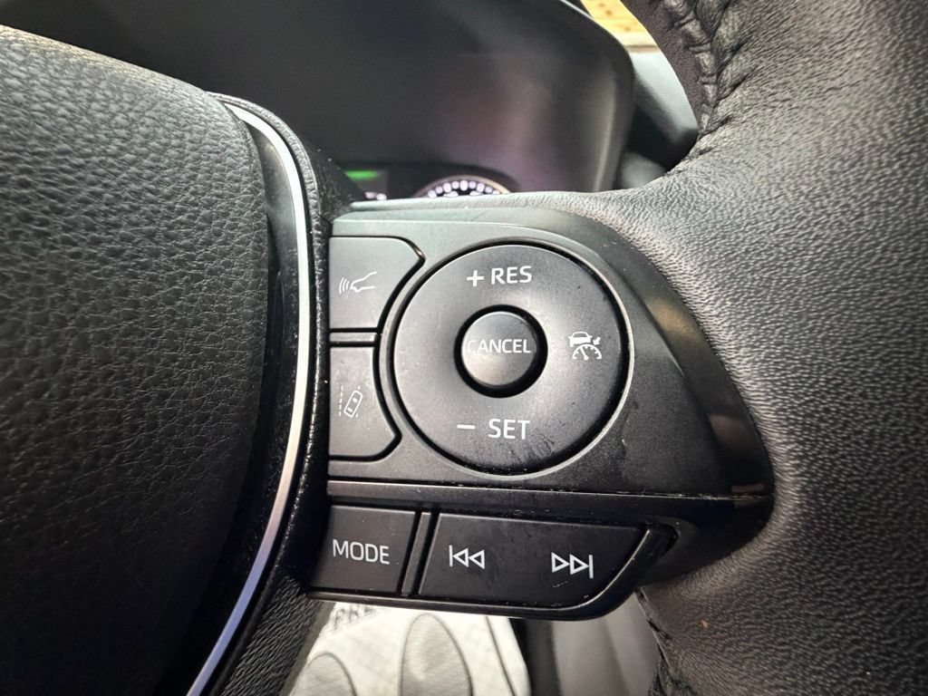 Used 2020 Toyota RAV4 XLE w/ Convenience Package AWD/4WD image 23