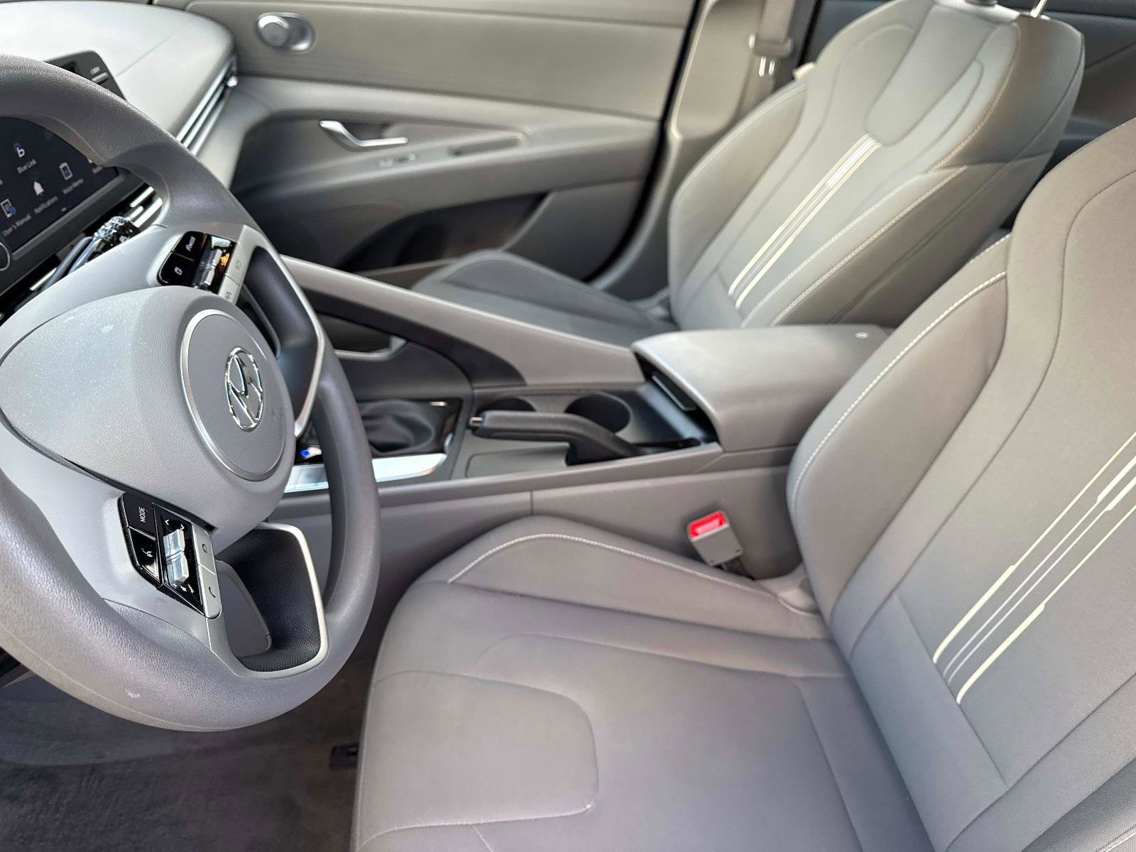 Used 2023 Hyundai Elantra SEL w/ Cargo Package image 20