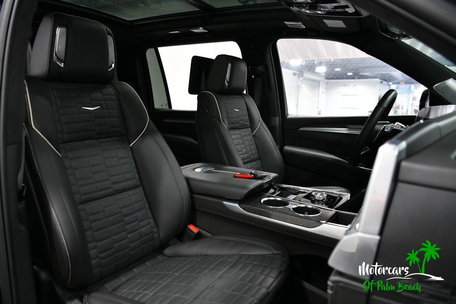 Used 2026 Cadillac Escalade ESV V w/ LPO, ONYX Package AWD/4WD image 71
