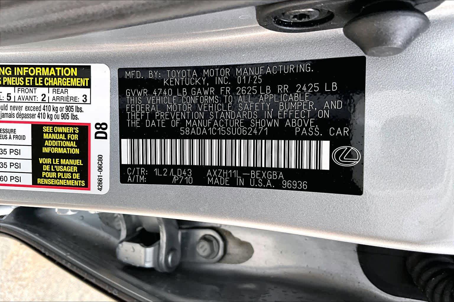 Used 2025 Lexus ES 300h w/ Premium Package image 37