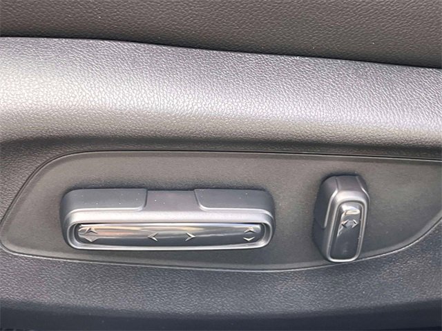 New 2025 Acura Integra image 13