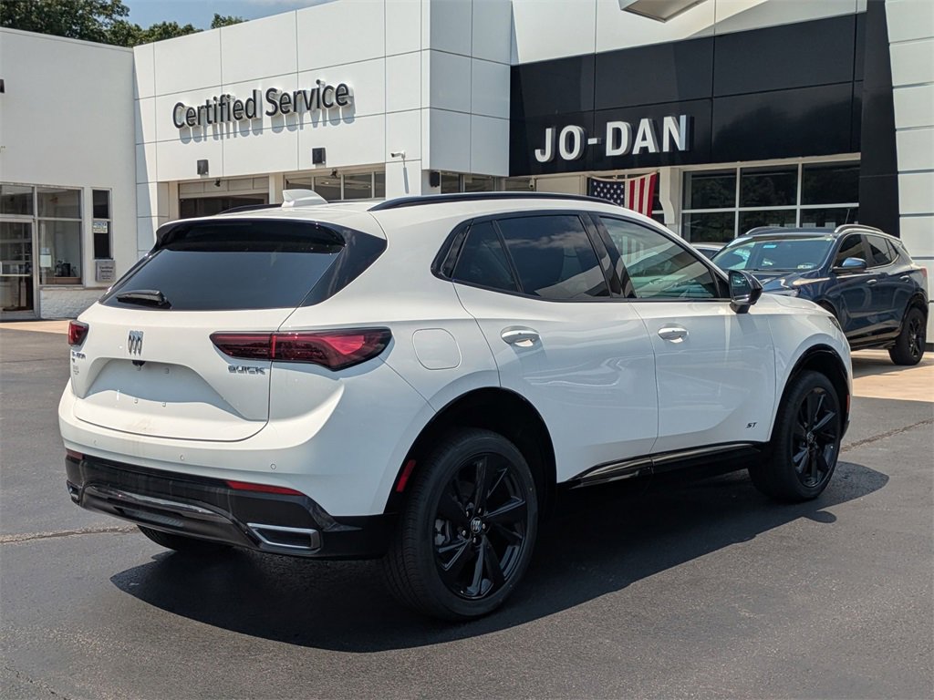 New 2025 Buick Envision Sport Touring image 4