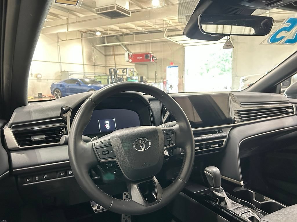 Used 2025 Toyota Camry XSE FWD image 15