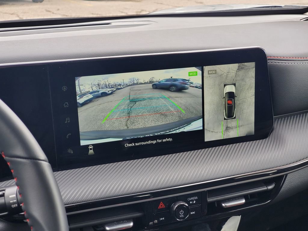 Used 2025 Nissan Kicks SR AWD/4WD image 25