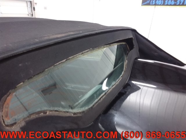 Used 2006 Pontiac Solstice Convertible w/ Premium Package RWD image 11