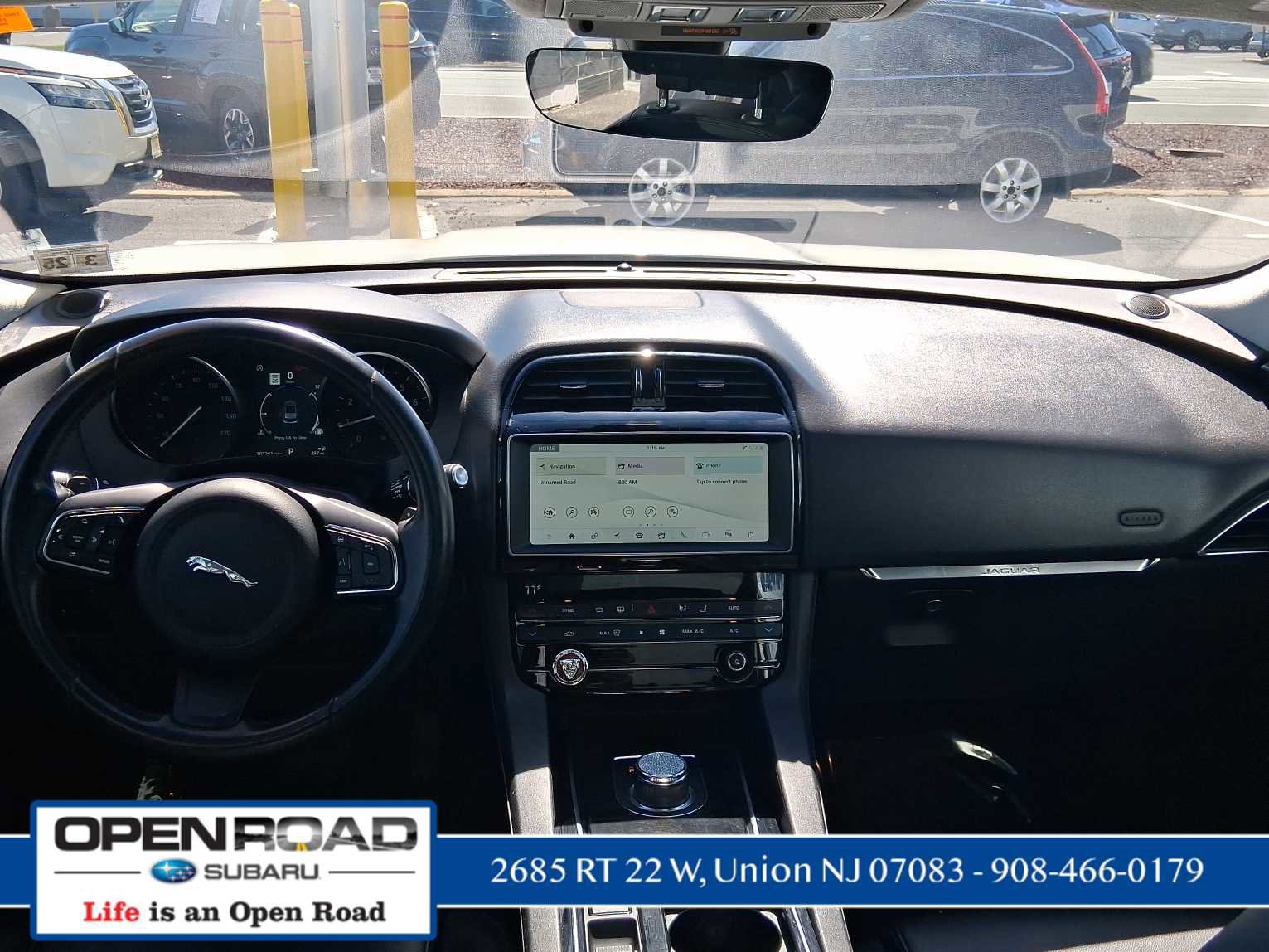 Used 2020 Jaguar F-PACE Premium image 12