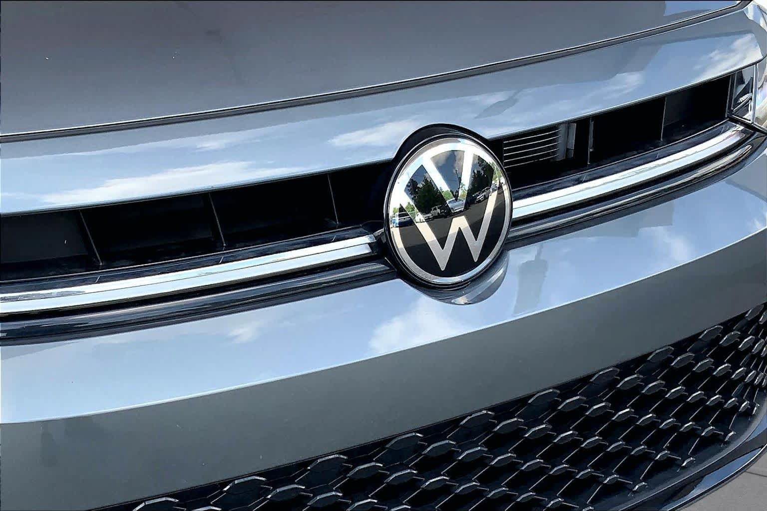 Used 2026 Volkswagen Jetta Sport FWD image 31