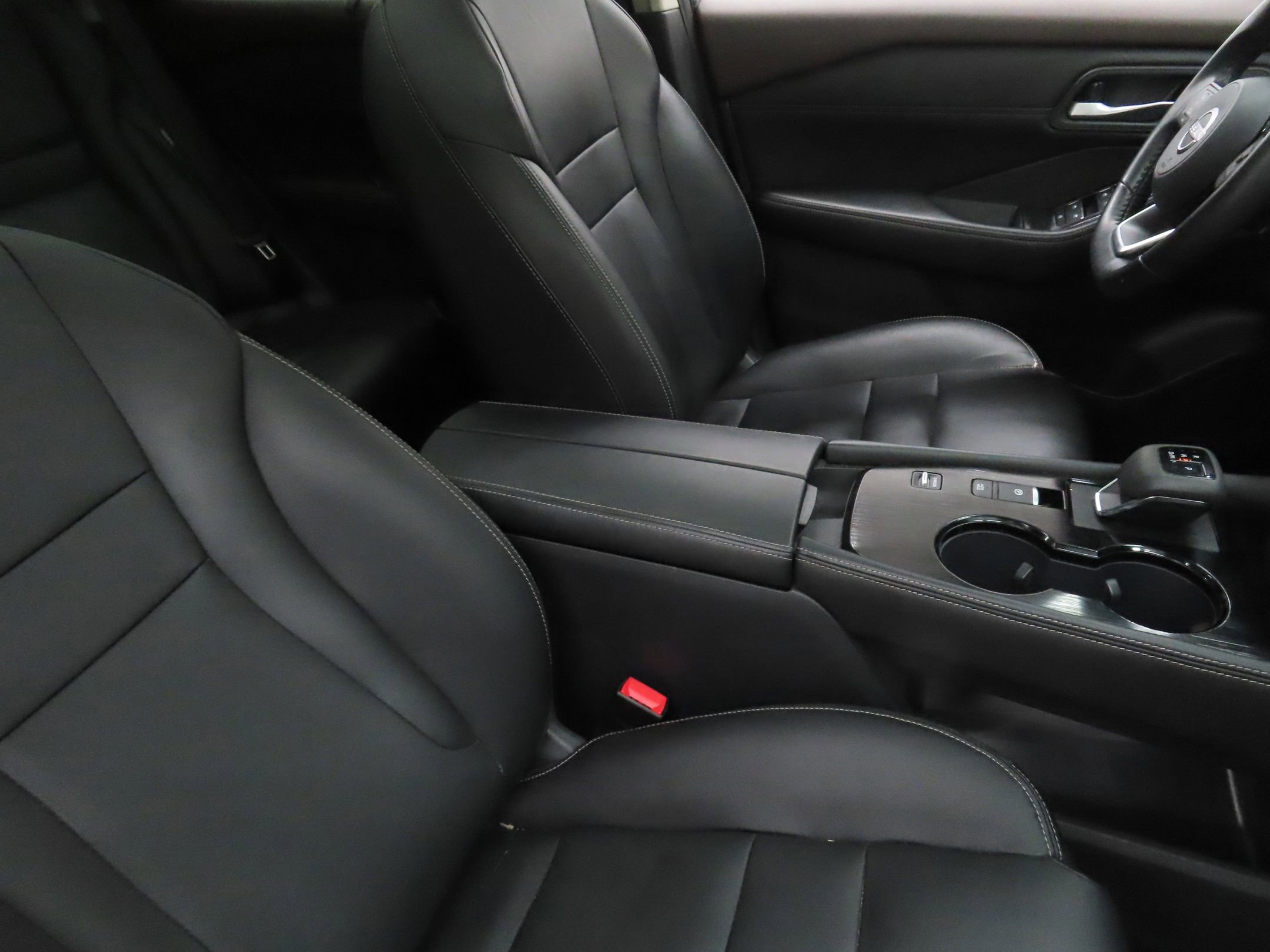 Used 2023 Nissan Rogue SL w/ SL Premium Package image 26