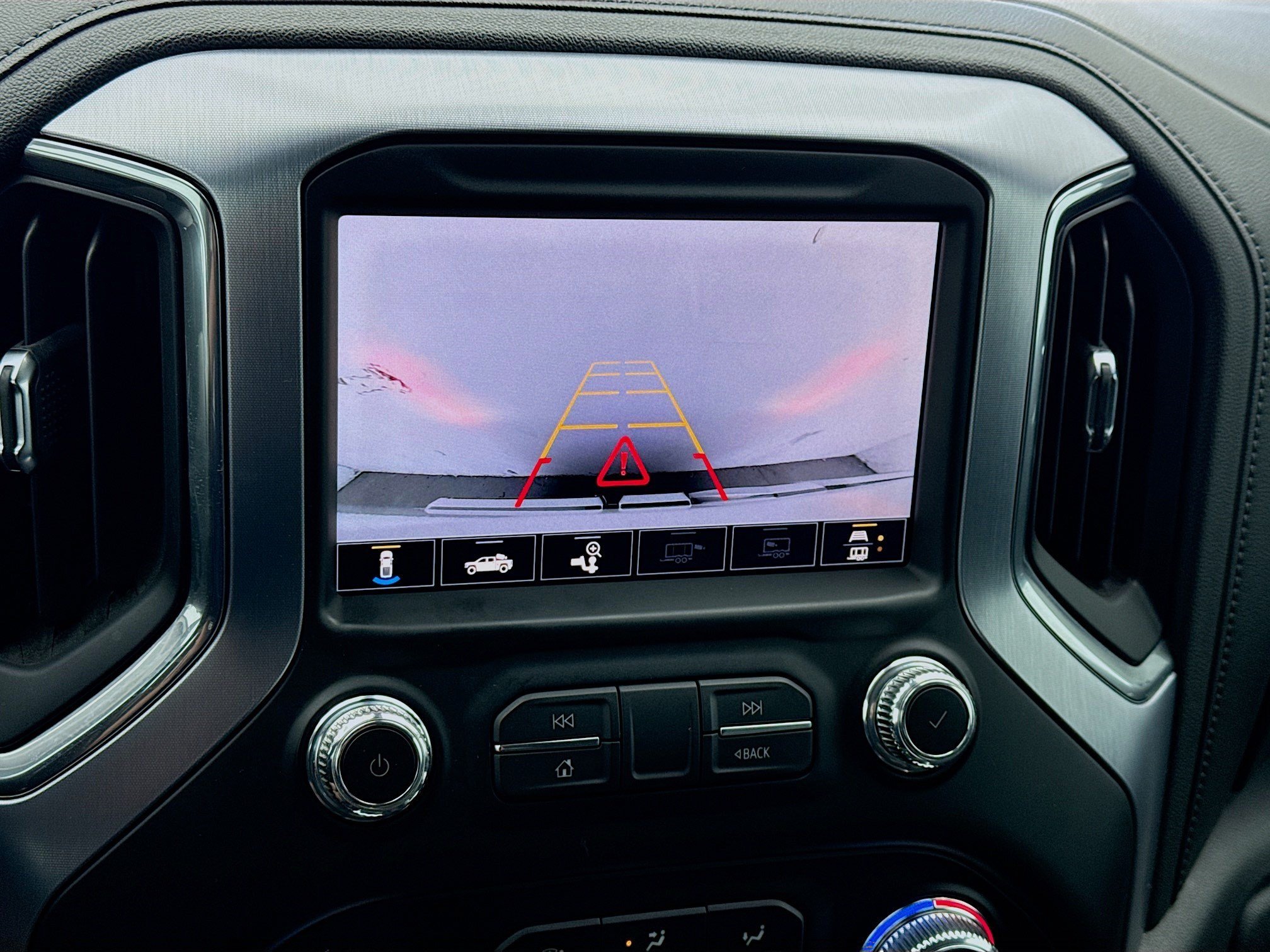 Used 2020 GMC Sierra 1500 SLT w/ SLT Convenience Package AWD/4WD image 10