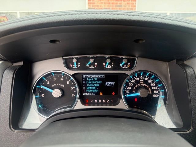 Used 2011 Ford F150 Platinum image 29