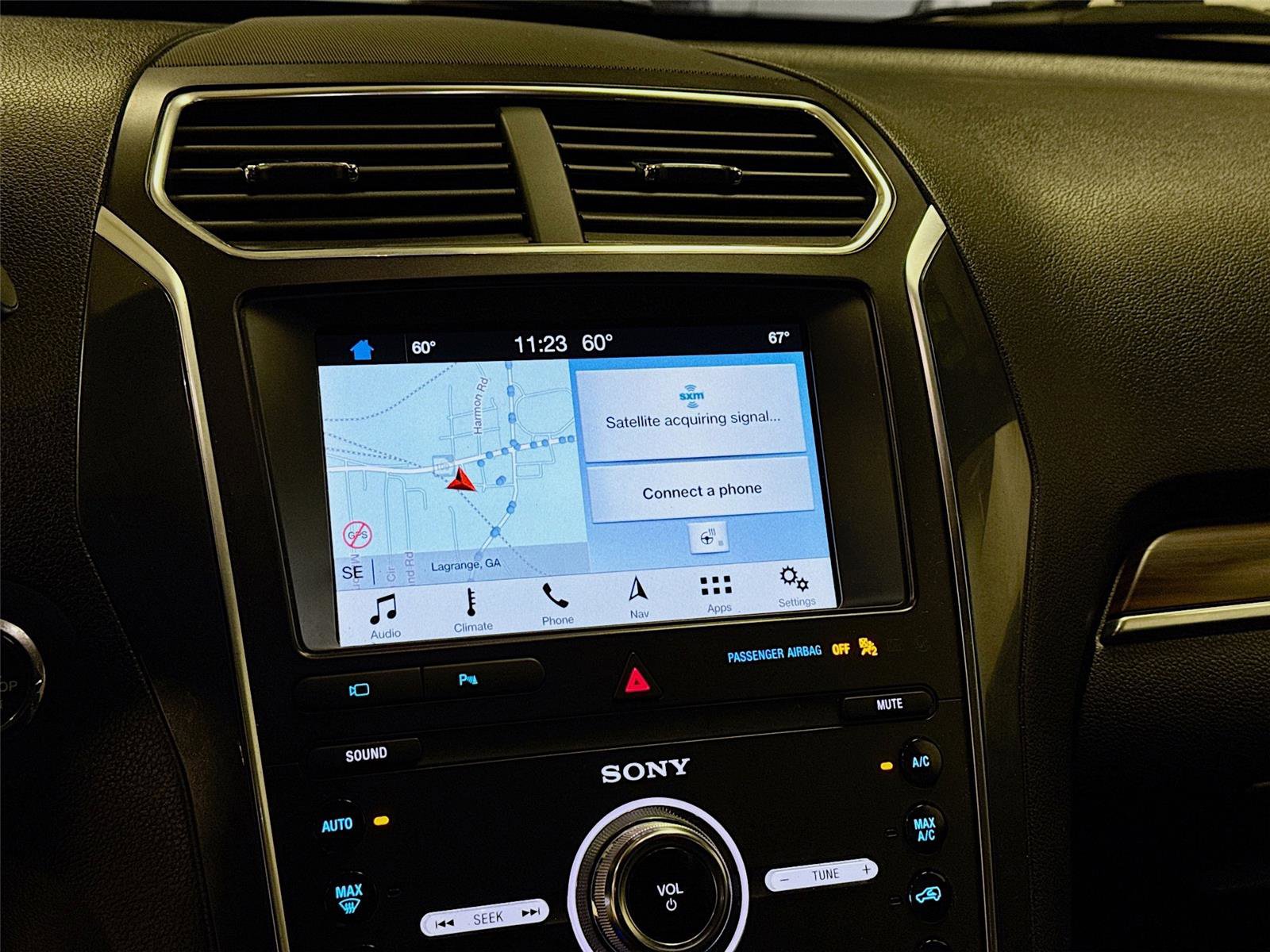 Used 2019 Ford Explorer Limited w/ Class III Trailer Tow Package image 15