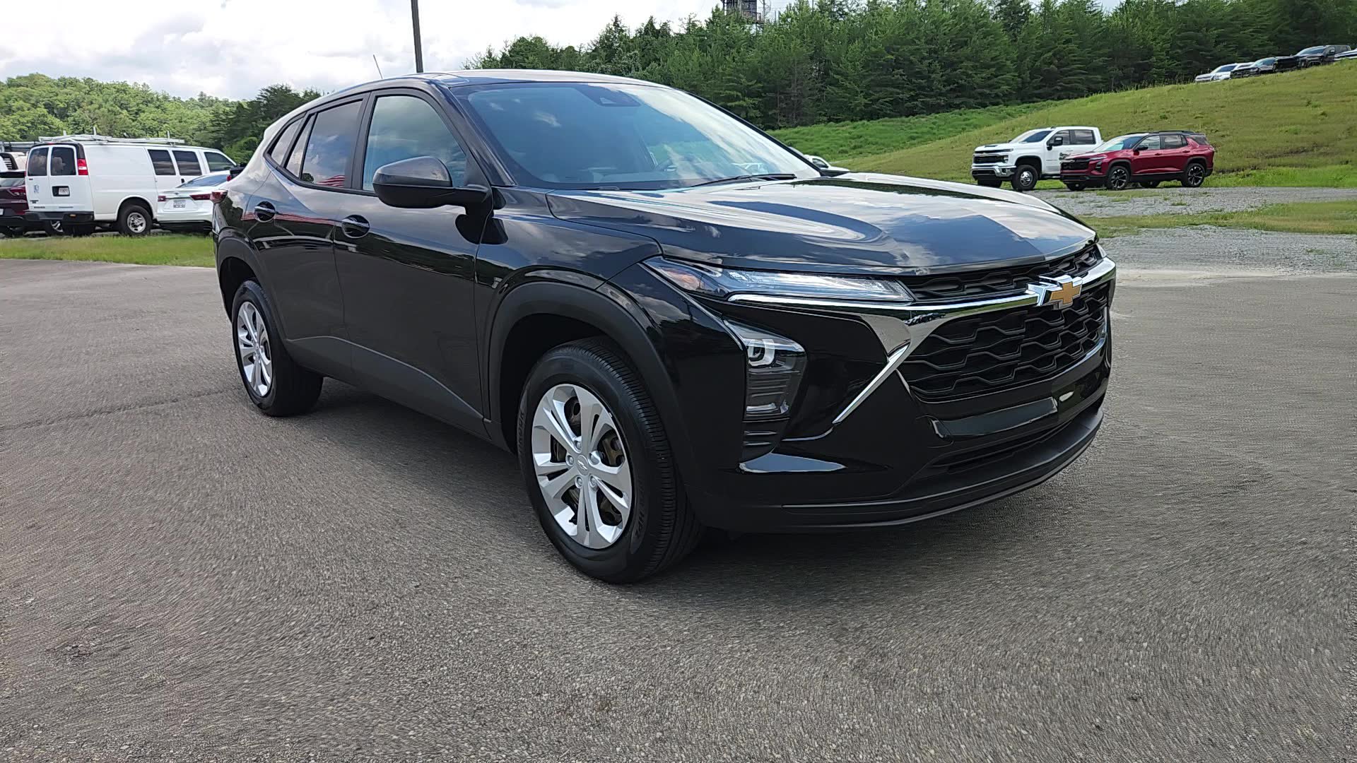 Used 2024 Chevrolet Trax LS w/ Driver Confidence Package FWD image 14