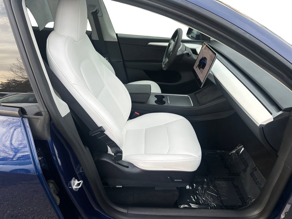 Used 2023 Tesla Model Y Long Range image 15