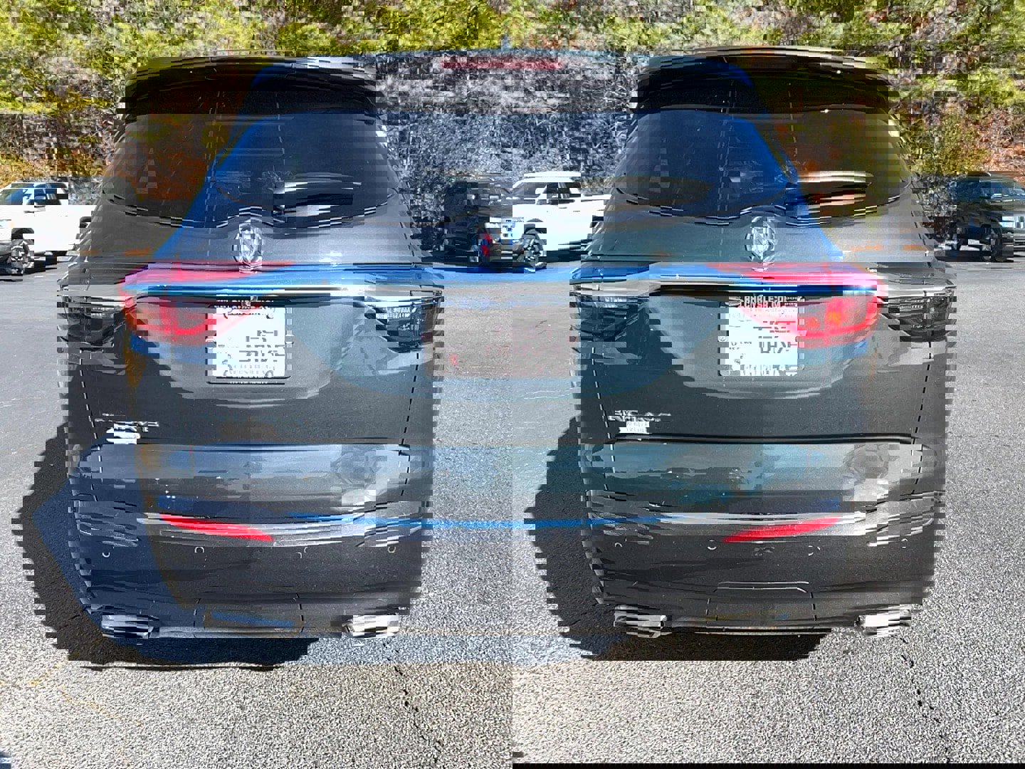 Used 2020 Buick Enclave Essence image 6