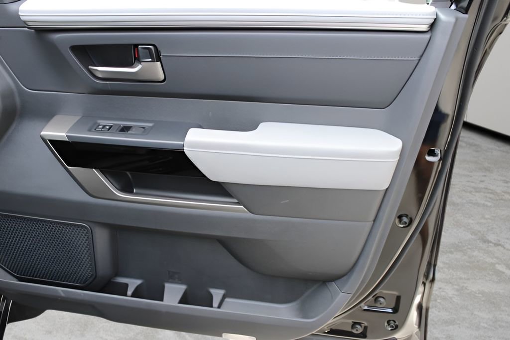 Certified 2025 Toyota Tundra Limited AWD/4WD image 26