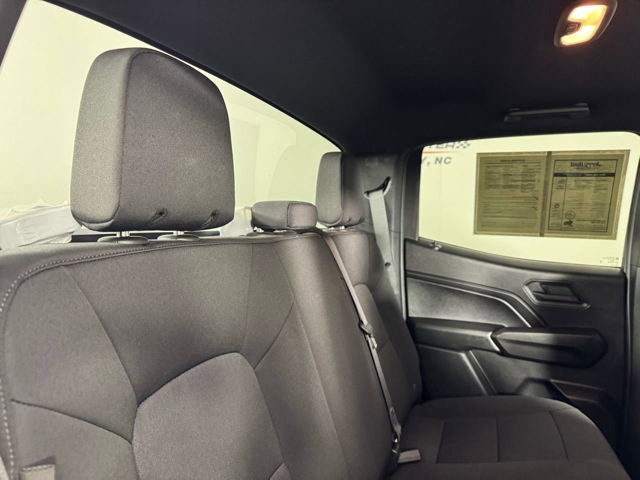 Used 2024 Chevrolet Colorado W/T image 27