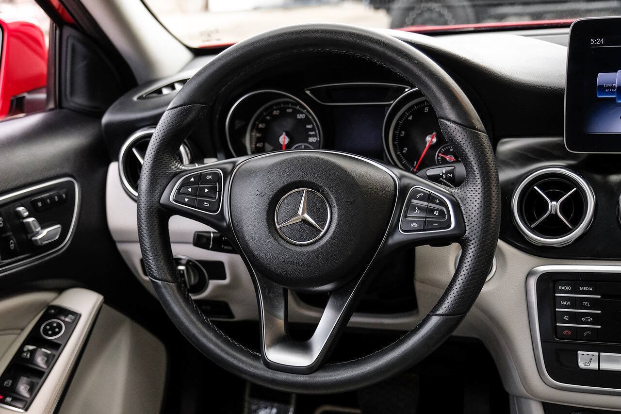 Used 2019 Mercedes-Benz GLA 250 image 17