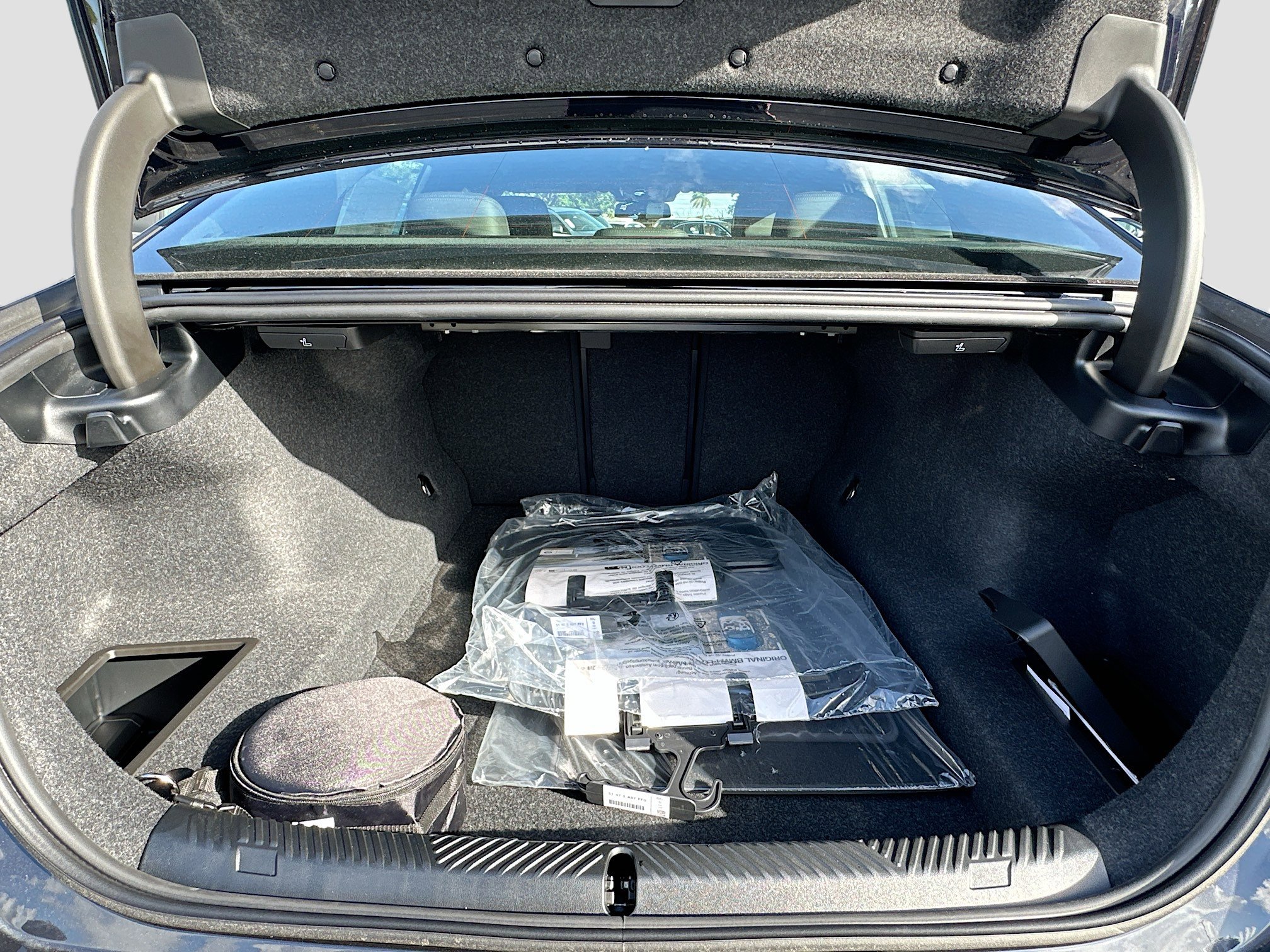 New 2026 BMW 530i w/ M Sport Package RWD image 21