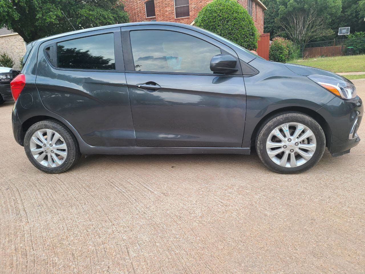 Used 2018 Chevrolet Spark LT image 11