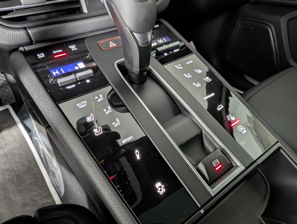 New 2026 Porsche Macan S image 33