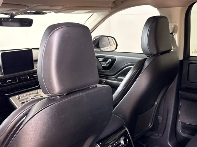 Used 2023 Lincoln Aviator 2WD w/ Premium Package image 21