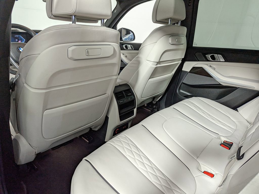 Certified 2024 BMW X5 xDrive40i w/ Premium Package AWD/4WD image 45