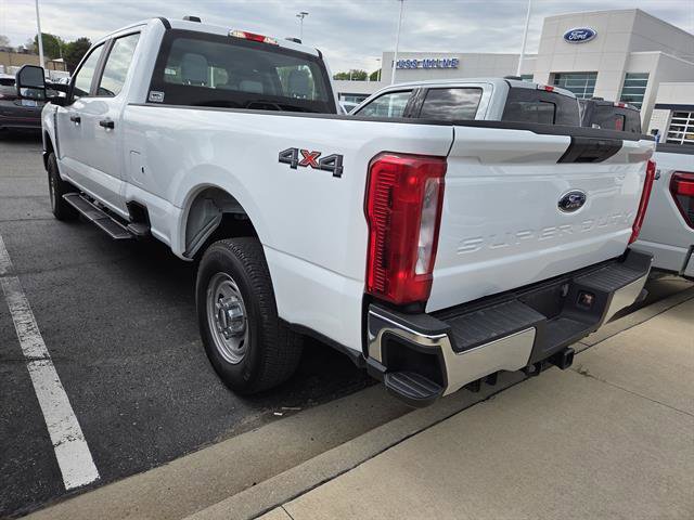 Used 2023 Ford F250 XL w/ XL Chrome Package AWD/4WD image 4