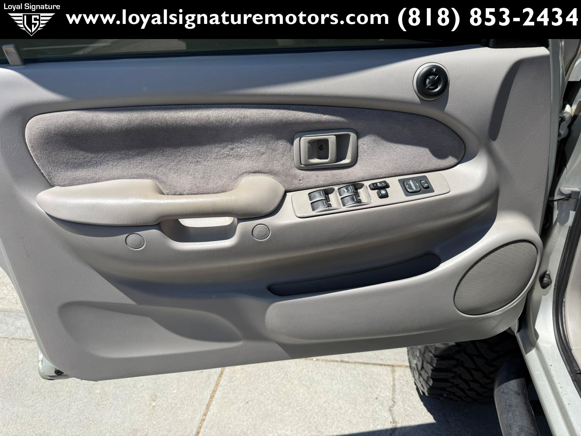 Used 2001 Toyota Tacoma PreRunner RWD image 19
