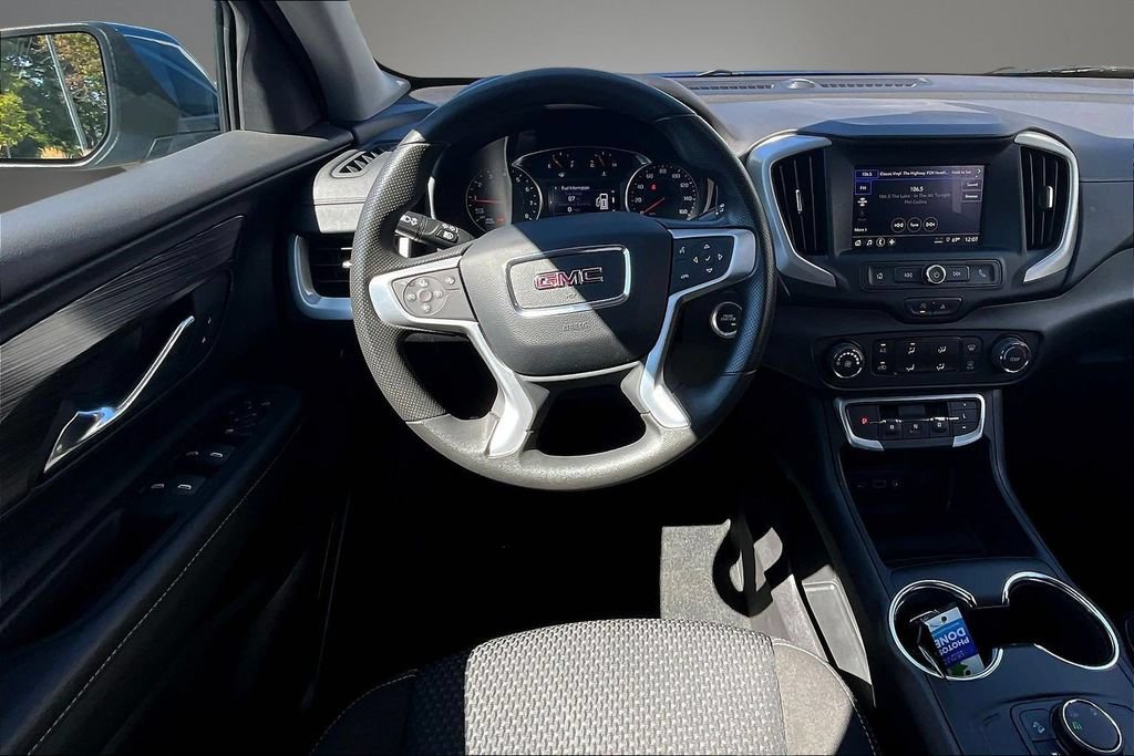 Used 2024 GMC Terrain SLE AWD/4WD image 8