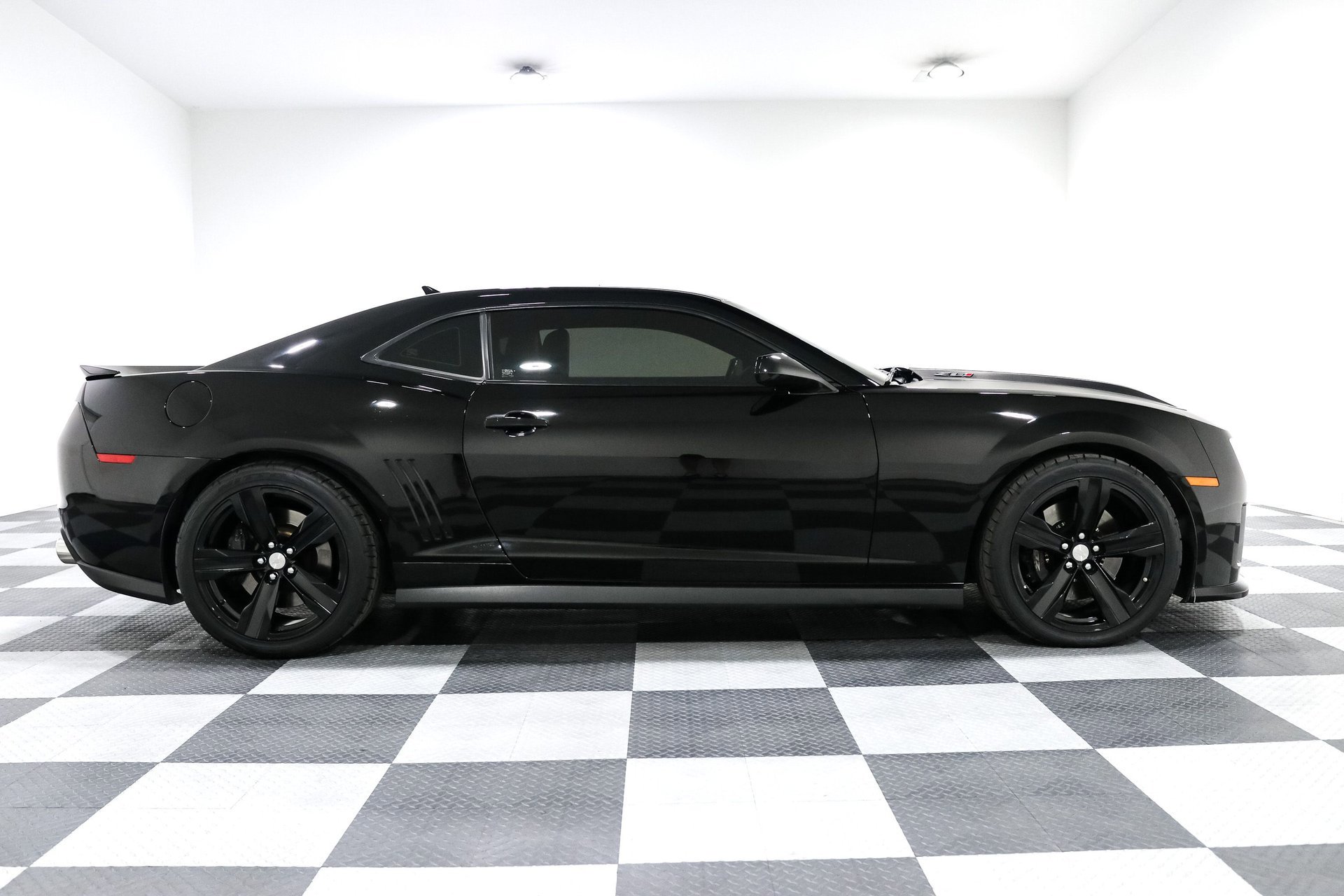 Used 2013 Chevrolet Camaro ZL1 image 13