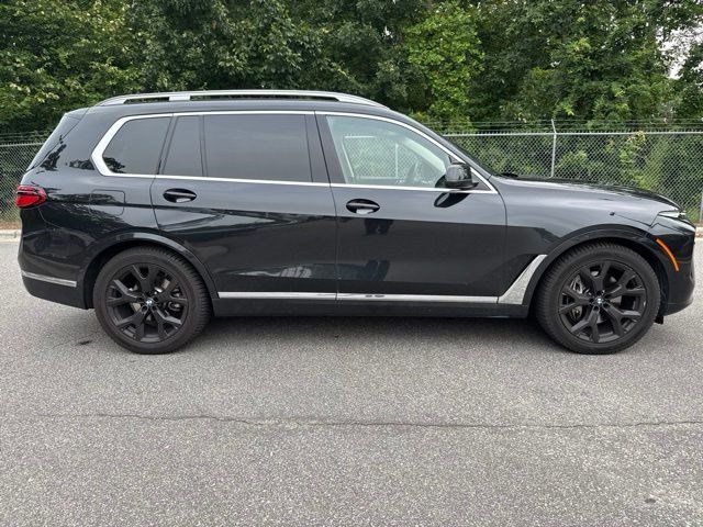Used 2024 BMW X7 xDrive40i AWD/4WD image 4