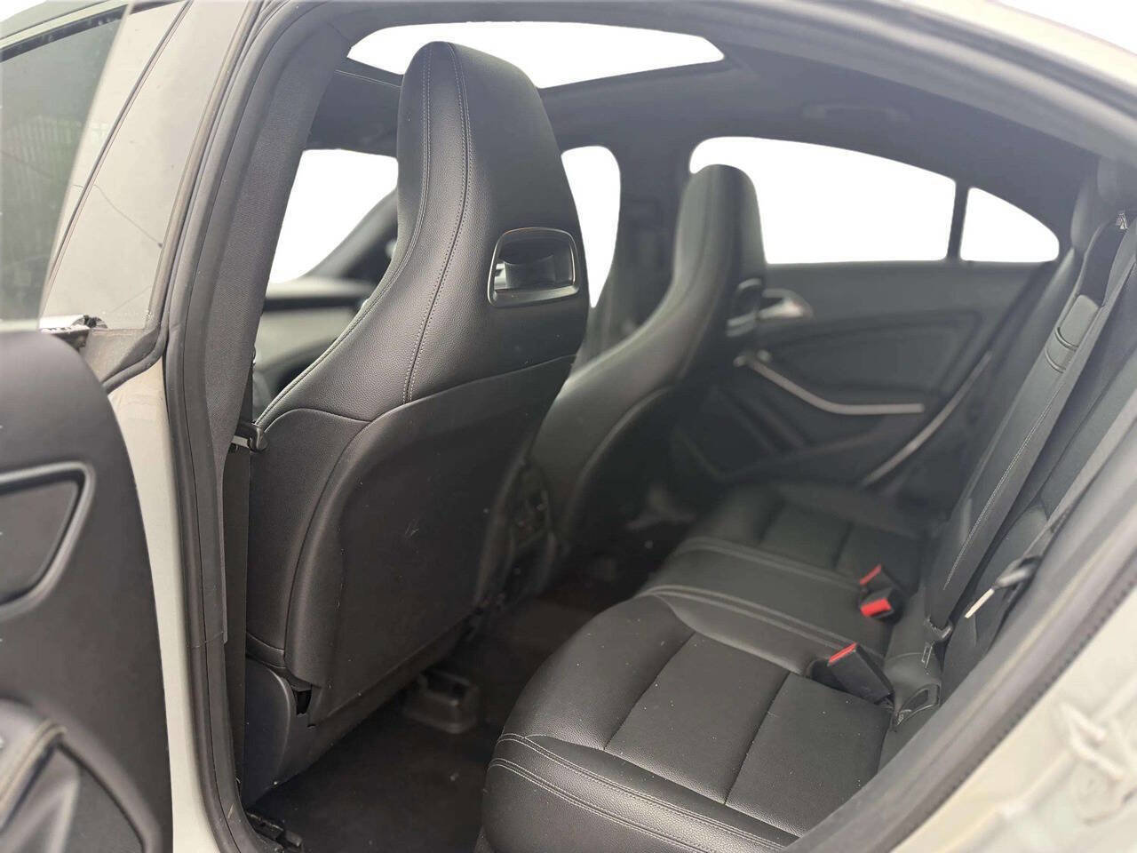 Used 2016 Mercedes-Benz CLA 250 image 14