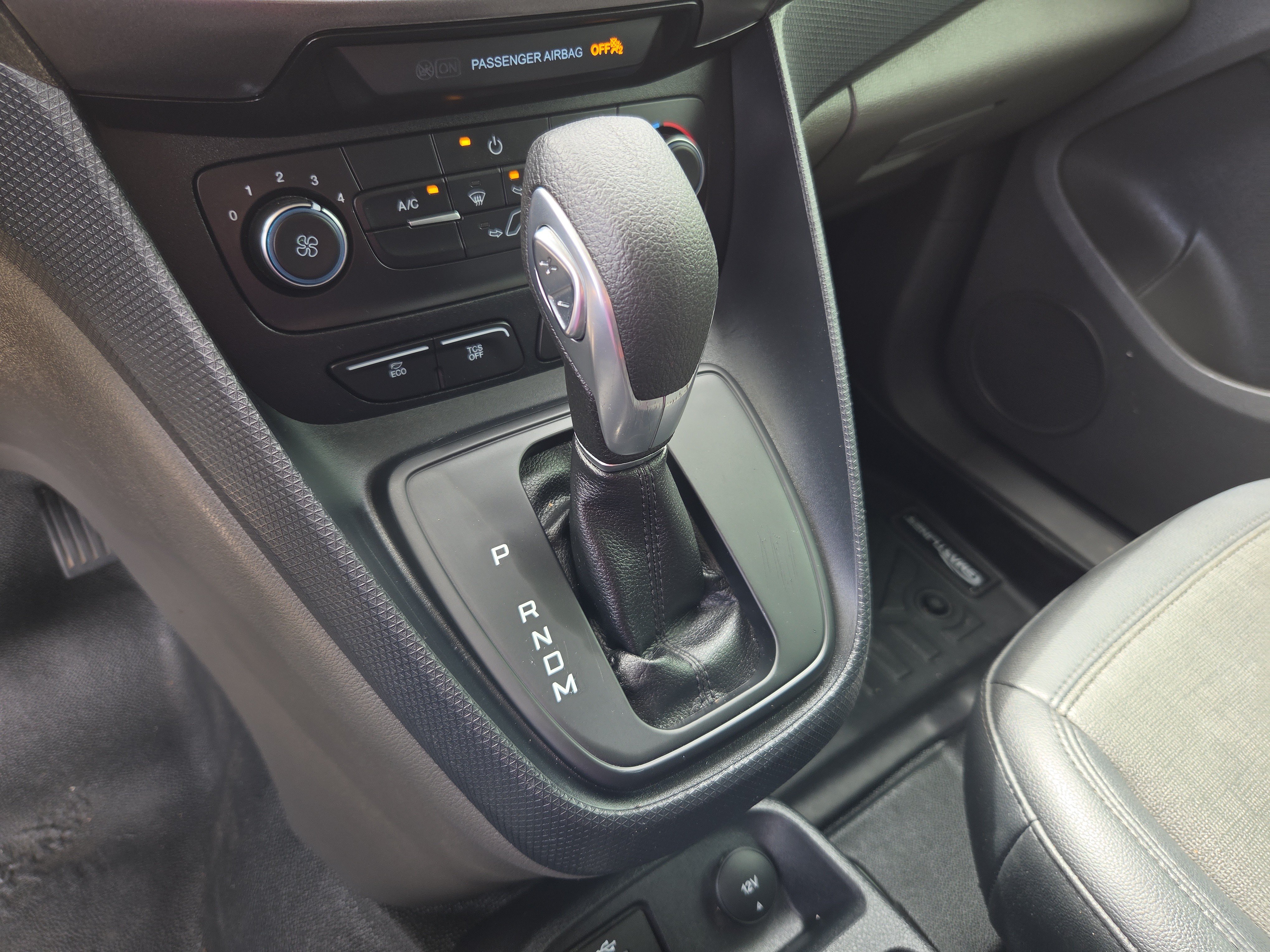 Used 2021 Ford Transit Connect XL FWD image 24