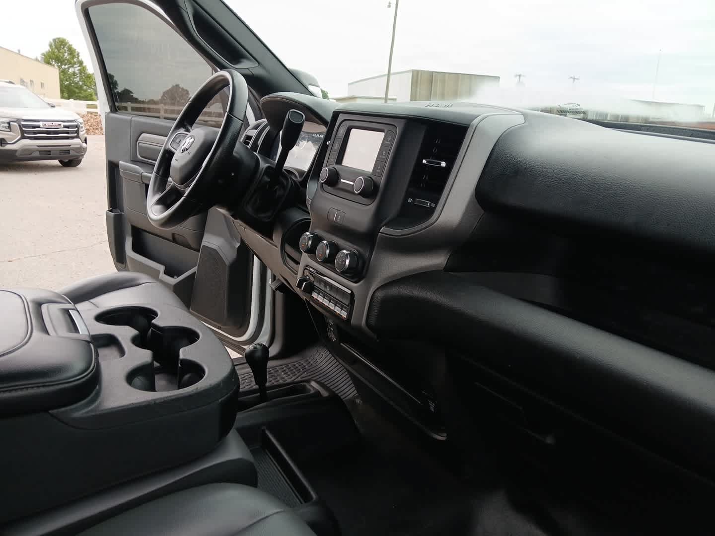 Used 2024 RAM 3500 Tradesman w/ Chrome Appearance Group AWD/4WD image 57