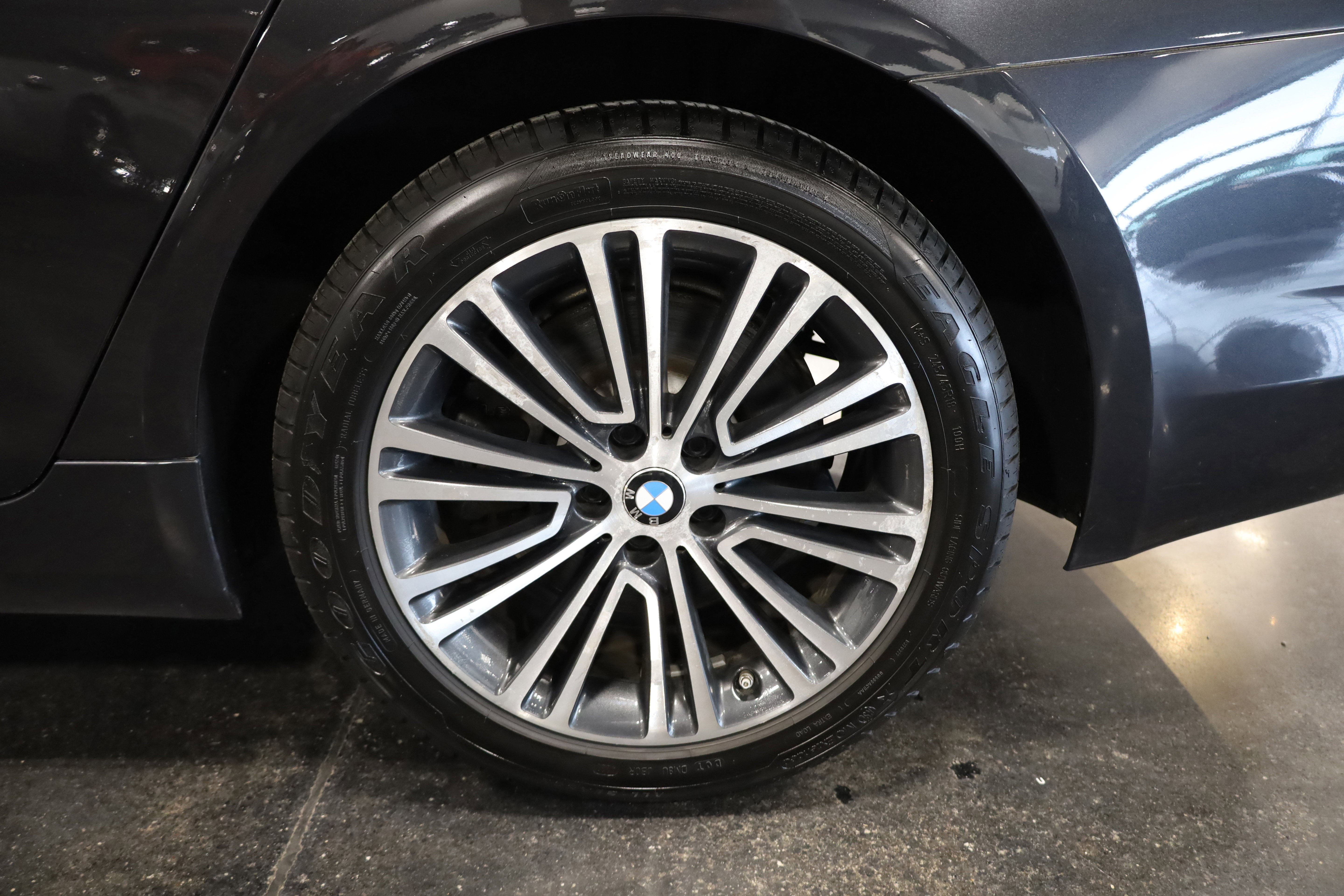 Used 2019 BMW 540i xDrive w/ Convenience Package image 12