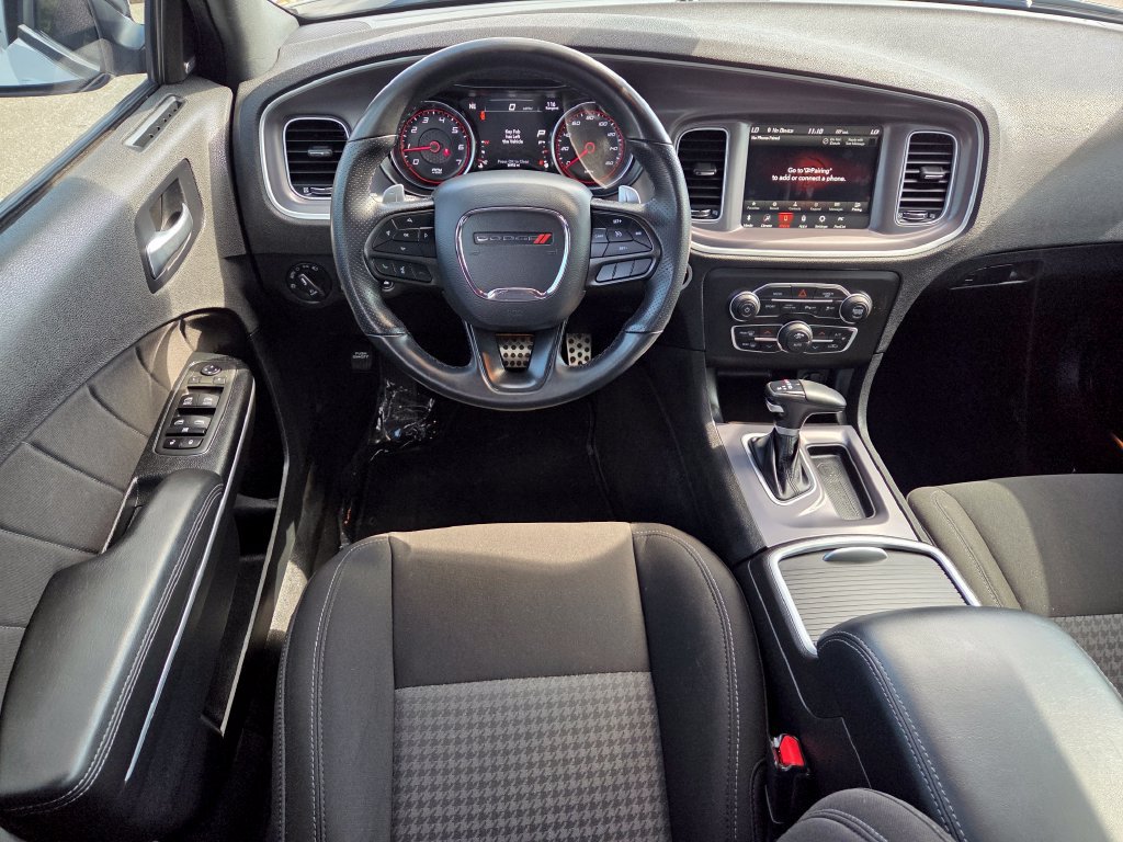 Used 2022 Dodge Charger R/T RWD image 4