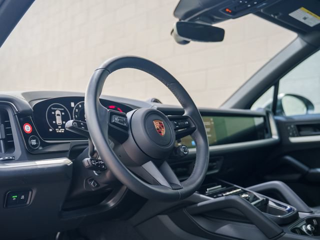 New 2026 Porsche Cayenne E-Hybrid AWD/4WD image 5