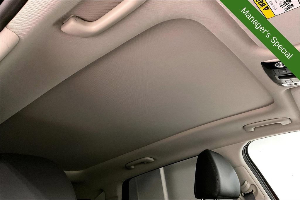Used 2025 Kia Sorento S w/ Panoramic Sunroof Package FWD image 21