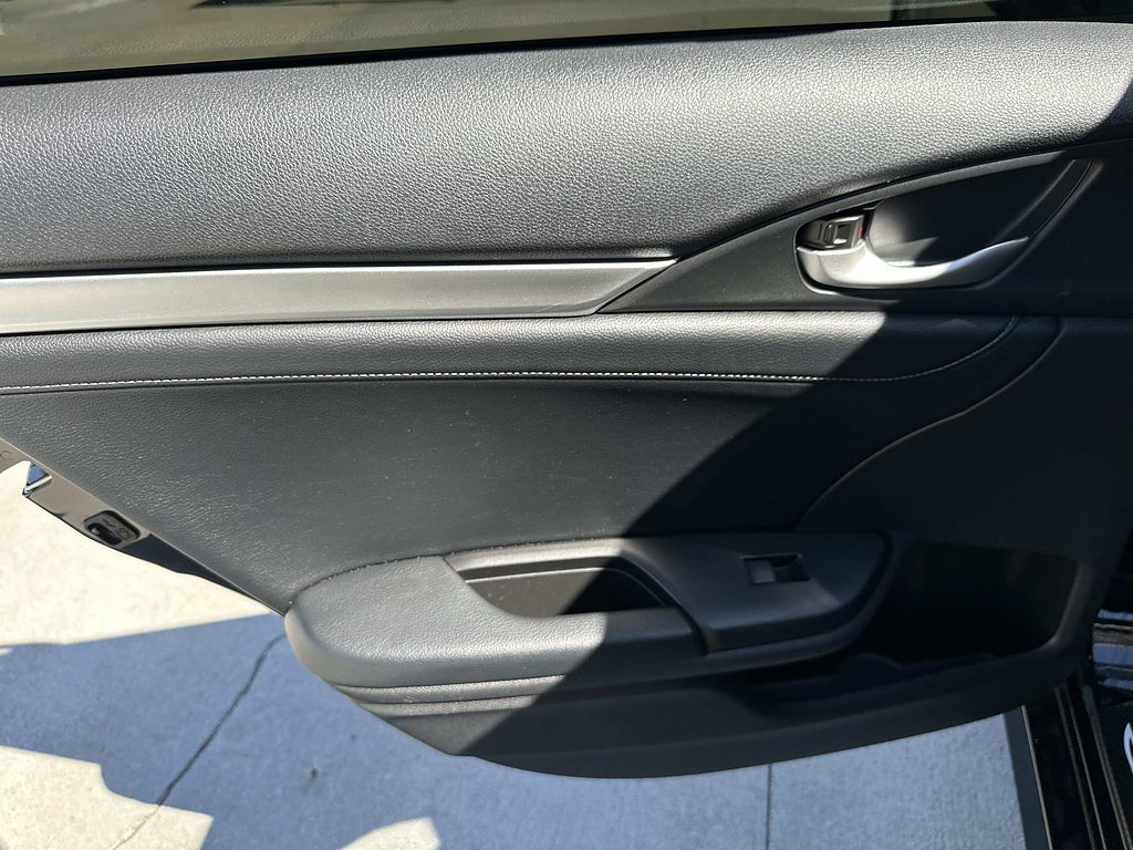 Used 2018 Honda Civic EX-L image 19