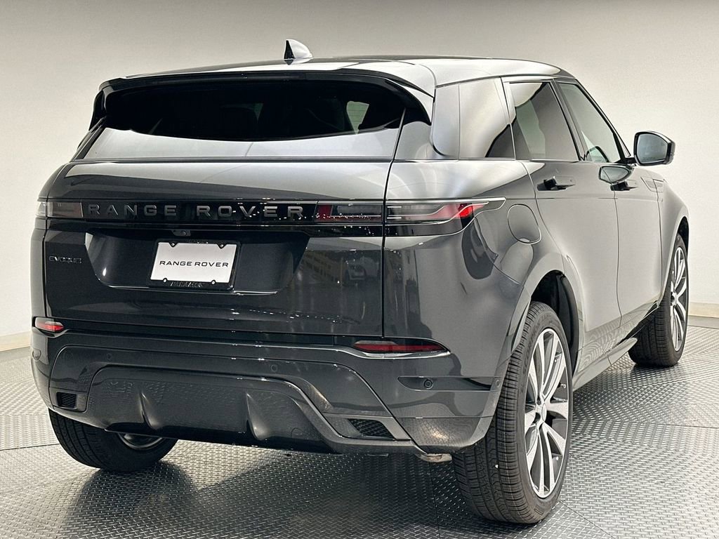 New 2026 Land Rover Range Rover Evoque Dynamic SE image 3