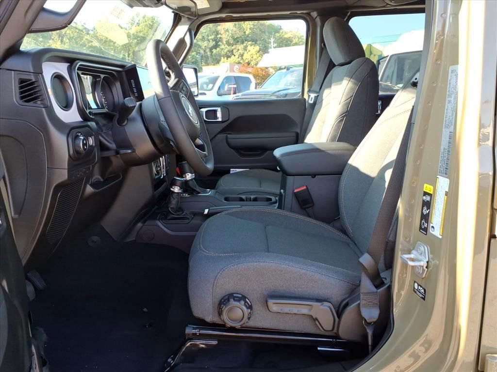 New 2025 Jeep Gladiator Sport image 10