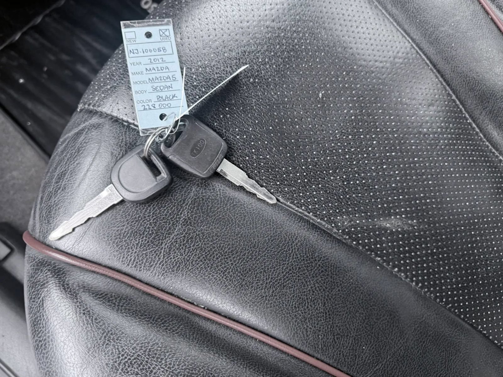 Used 2012 MAZDA MAZDA5 Grand Touring FWD image 28