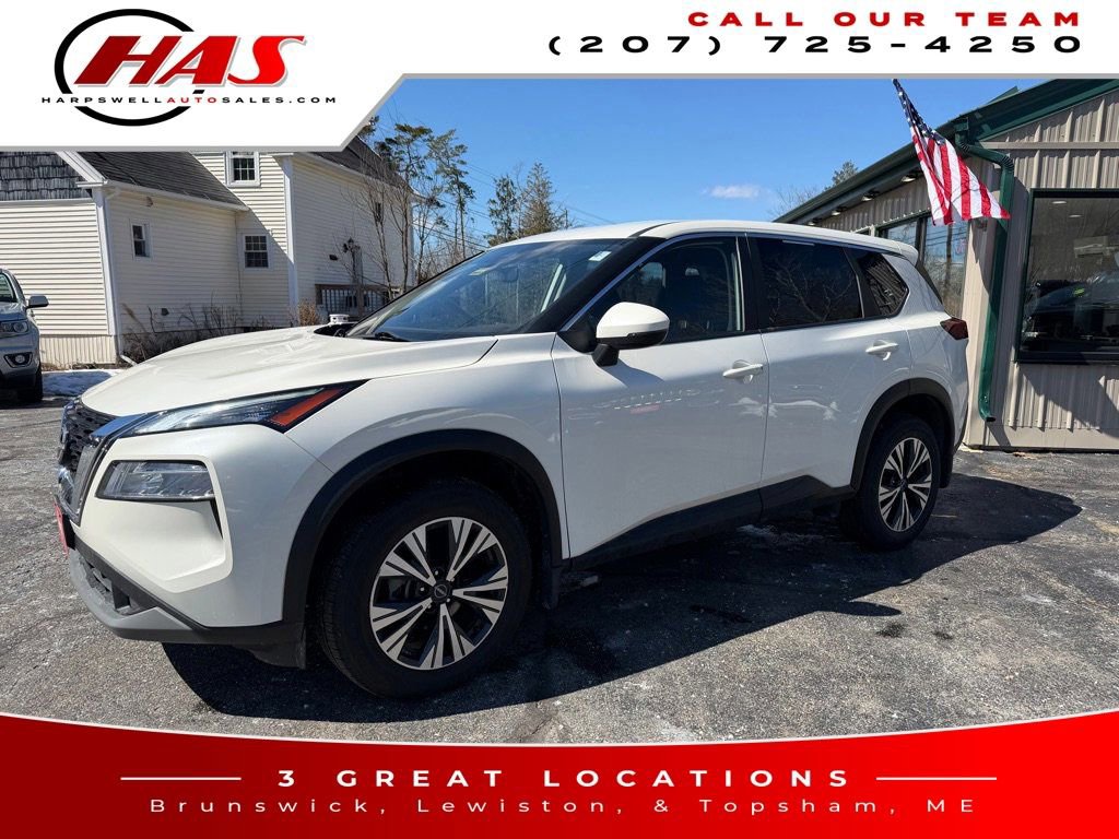 Used 2023 Nissan Rogue SV image 2