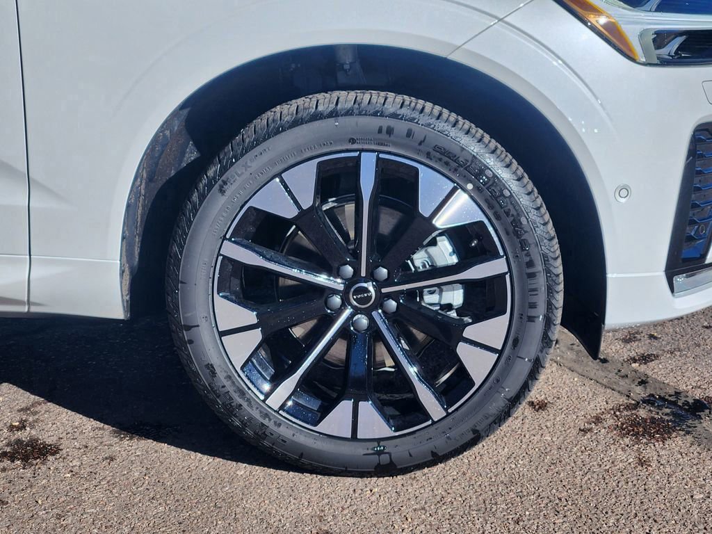 New 2026 Volvo XC60 B5 Plus w/ Protection Package Premier image 30