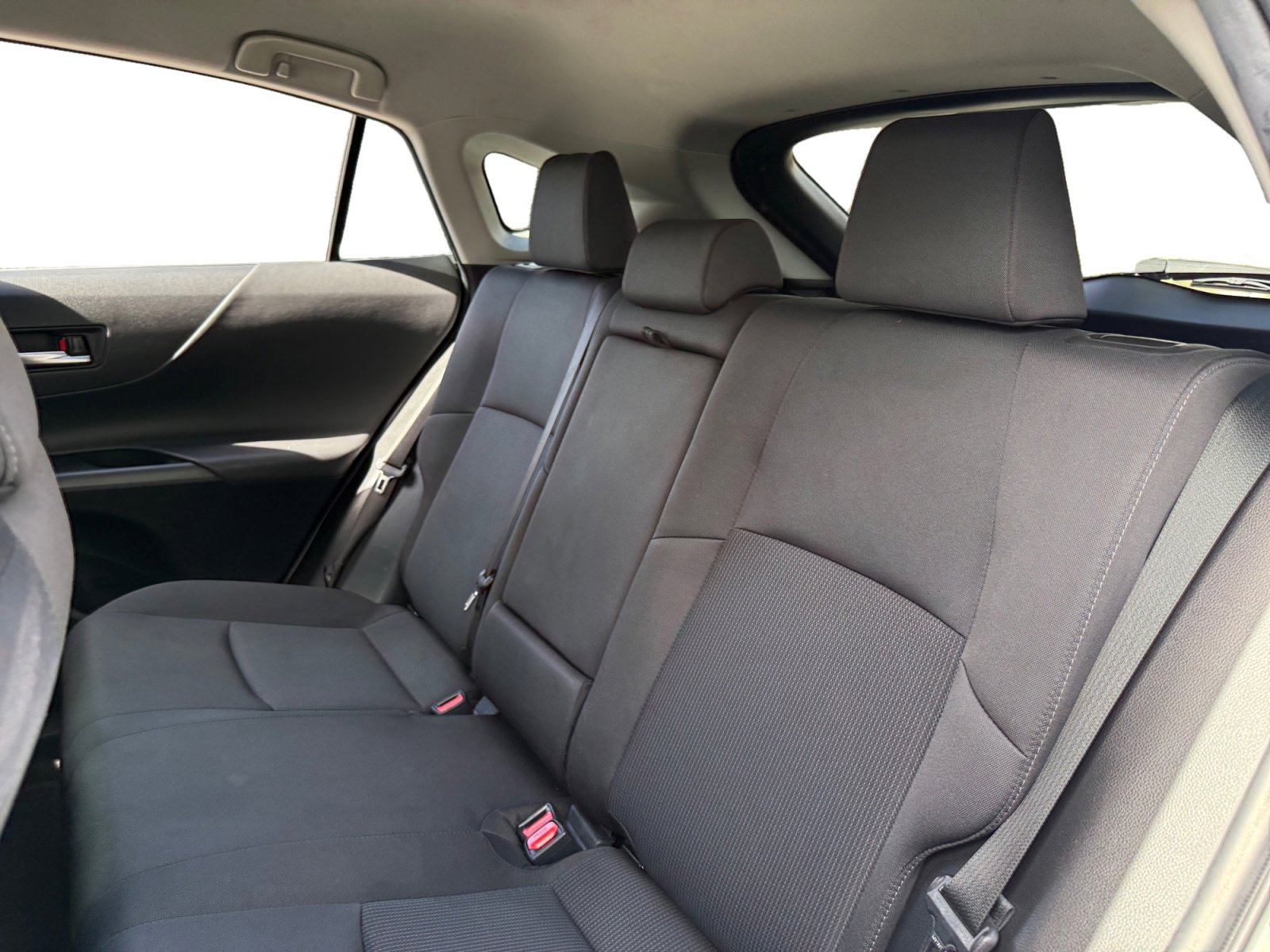 Used 2021 Toyota Venza LE image 13