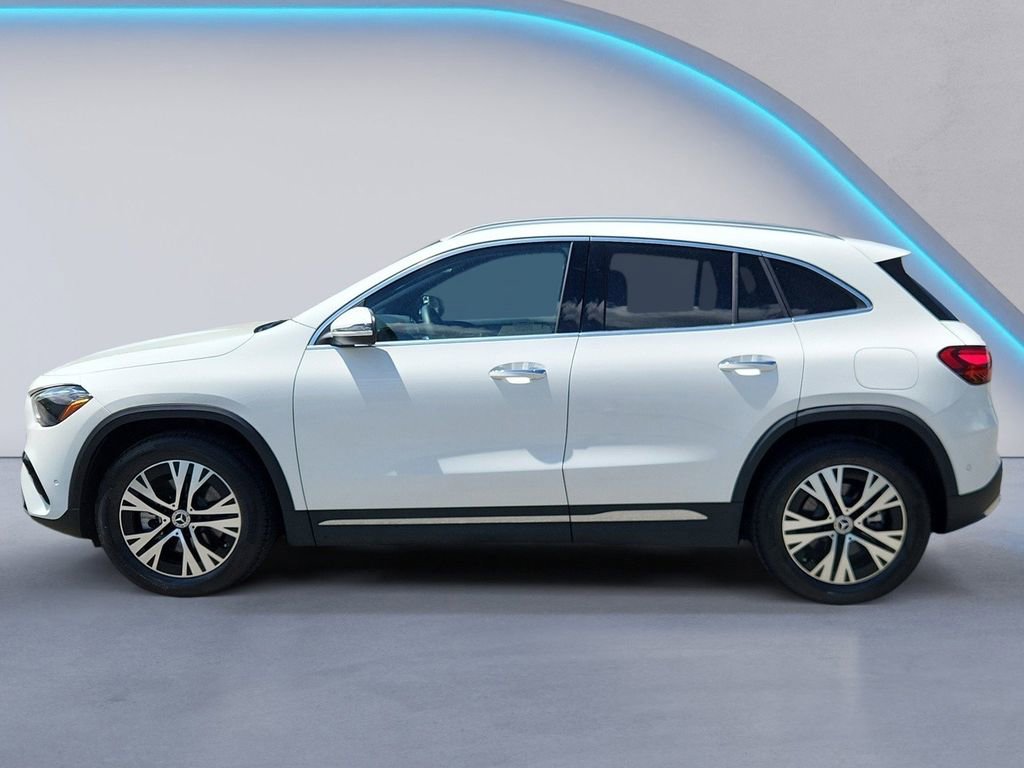 Used 2025 Mercedes-Benz GLA 250 4MATIC image 6