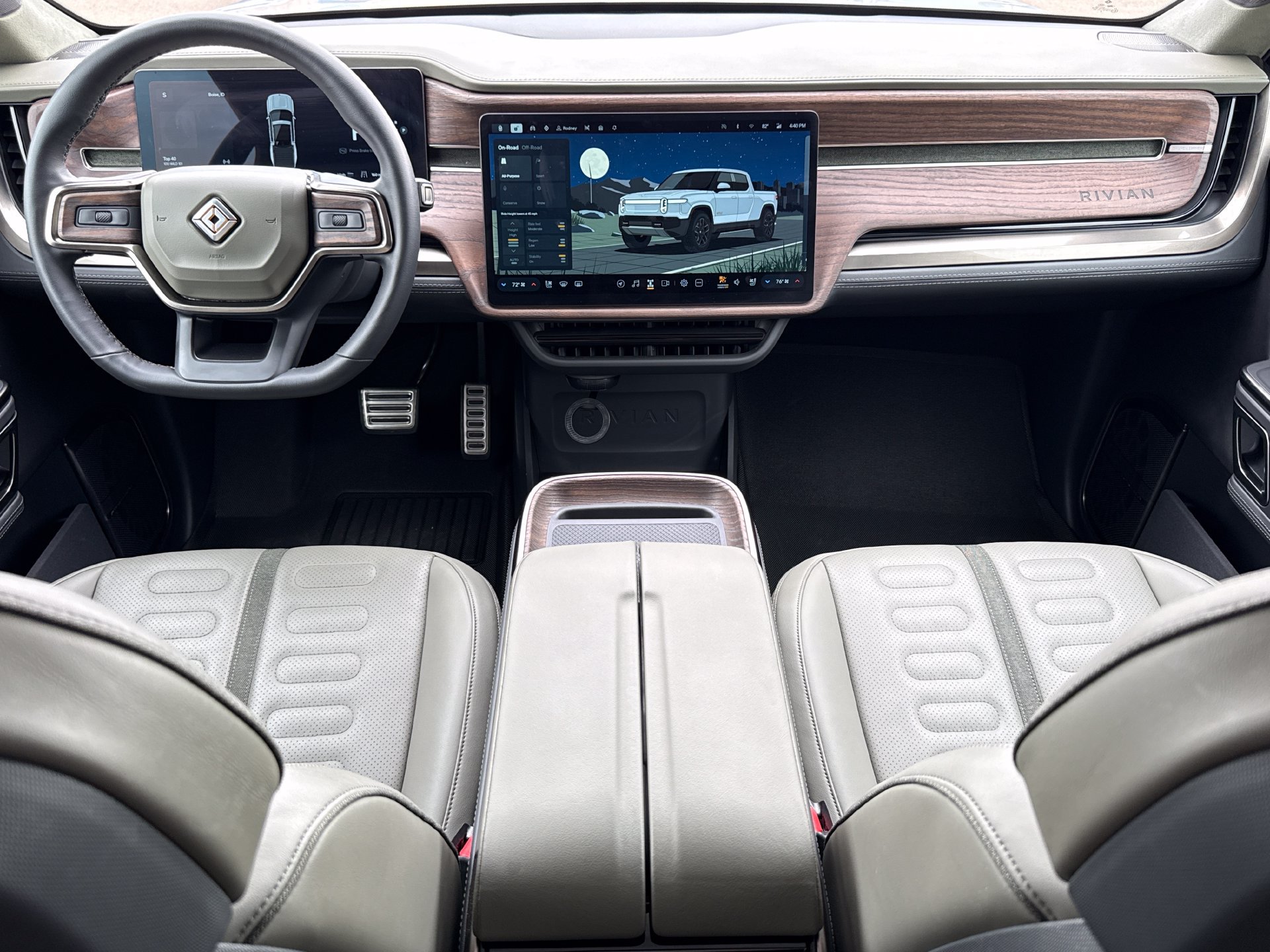 Used 2022 Rivian R1T Launch Edition AWD/4WD image 8