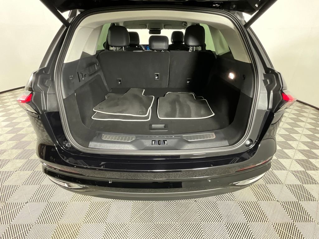 Used 2025 Lincoln Nautilus Premier AWD/4WD image 26